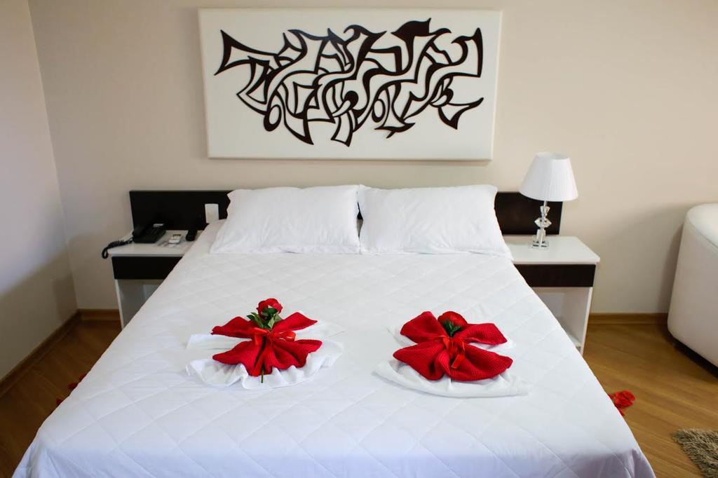 אירטי Hotel Abib מראה חיצוני תמונה