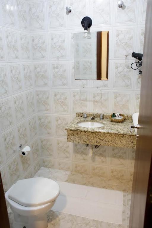 אירטי Hotel Abib מראה חיצוני תמונה